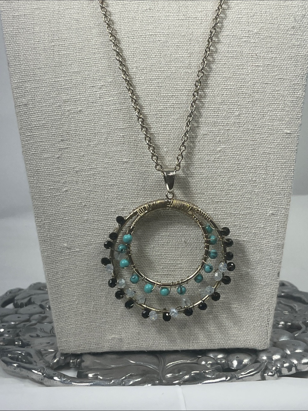 Kenneth Cole Vintage Boho Wire Wrapped Faux Turquoise Circular Pendant Necklace